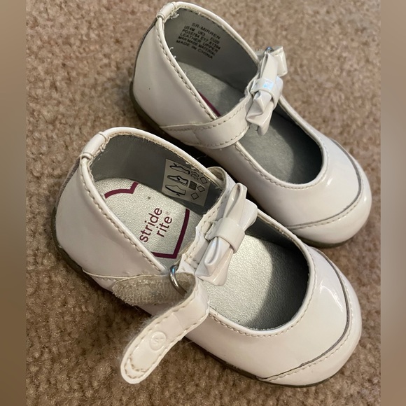 Stride Rite Mirren Toddler size 4 White patent leather dress shoes - Picture 5 of 8